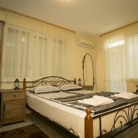 Двойна Стая I - Къща За Гости Зоя Apartment Tsarevo Exterior photo