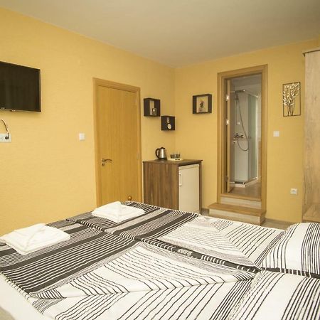 Двойна Стая I - Къща За Гости Зоя Apartment Tsarevo Exterior photo